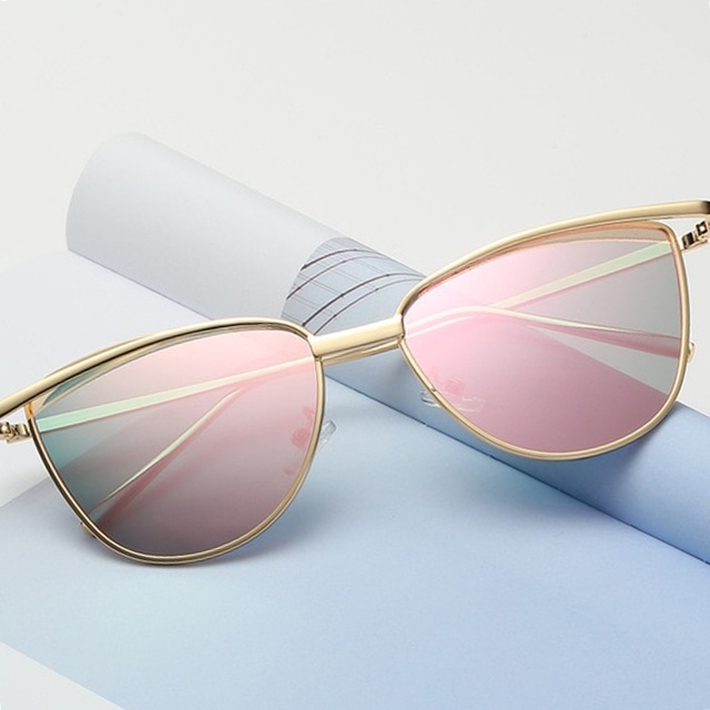 Women Trendy Vintage Pink Mirror Sunglasses Cat Eye Anti-Reflective Eye Wear