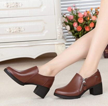 Round Toe Genuine Leather Office Square Heel Women Pumps Shoes