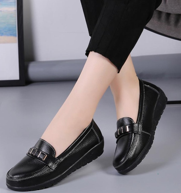 Casual Slip-On Genuine Leather Loafers for Women | cheapsalemarket.com